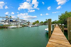 Mermaid s Paradise Pool Dock Games Views
