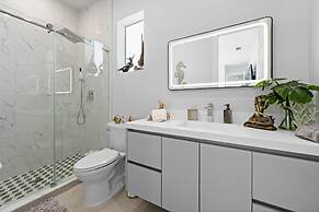 Mermaid s Paradise Pool Dock Games Views