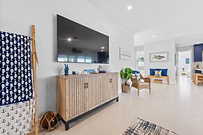 Mermaid s Paradise Pool Dock Games Views