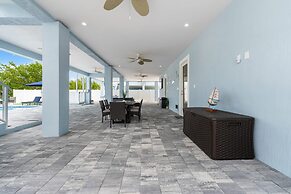 Mermaid s Paradise Pool Dock Games Views