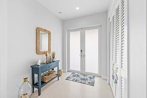 Mermaid s Paradise Pool Dock Games Views