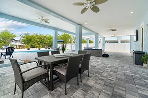 Mermaid s Paradise Pool Dock Games Views