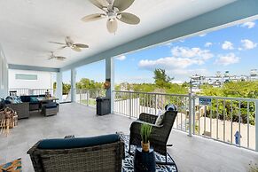 Mermaid s Paradise Pool Dock Games Views