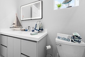 Mermaid s Paradise Pool Dock Games Views