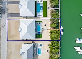 Mermaid s Paradise Pool Dock Games Views