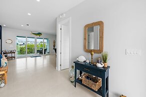 Mermaid s Paradise Pool Dock Games Views