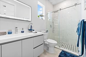 Mermaid s Paradise Pool Dock Games Views