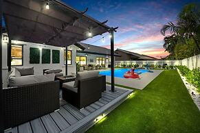 NEW Villa Paradise Lux Gem Pool Game Room