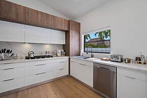 NEW Villa Paradise Lux Gem Pool Game Room