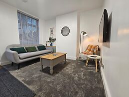 Comfortable 2-bed Home for Work & Longer Stays