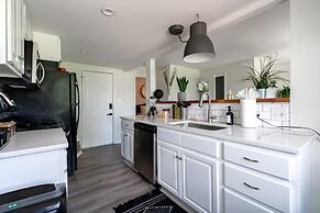 Short North Convention Private Parking Pets