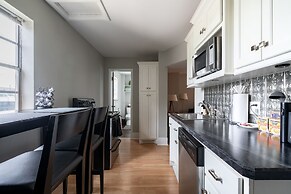 Short North Convention Private Parking Pets