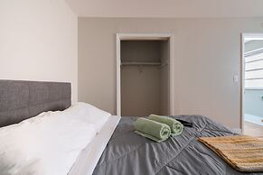 Short North Convention Private Parking Pets