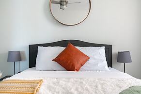 Short North Convention Private Parking Pets