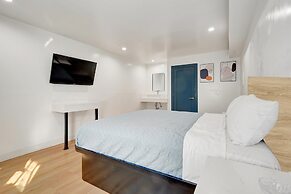 Casablanca Inn