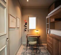 Lovely 6 BR Flat in L Eixample