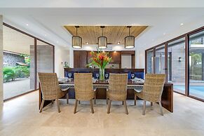 Beachfront Villa - Sunsets and Daily Maid Service