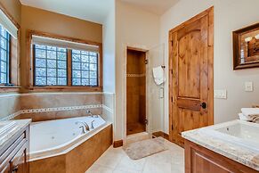 Vail Valley Views Hot Tub Parking Included
