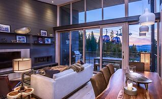 Modern Ski In Out Home Mid-mountain Northstar