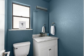 HOT TUB Tranquil Escape Pool Gym