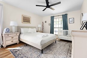 HOT TUB Tranquil Escape Pool Gym