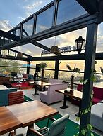 Lion Boutique Hotel