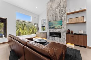 Ina's Way Townhomes, Unit B