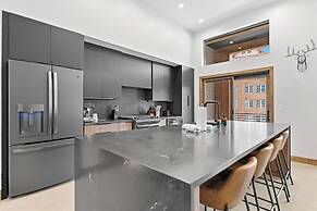 Ina's Way Townhomes, Unit B