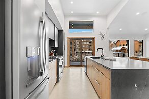 Ina's Way Townhomes, Unit B