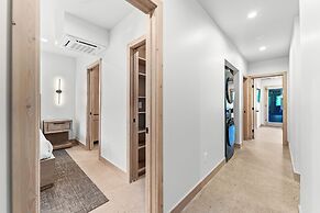 Ina's Way Townhomes, Unit B