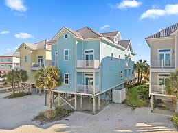 Courageous Beach House Suite D