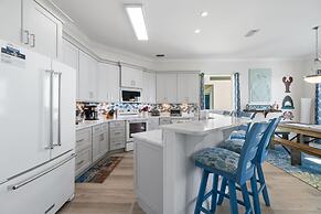 Courageous Beach House Suite D