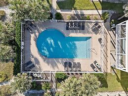 Courageous Beach House Suite D