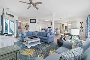 Courageous Beach House Suite D