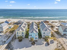 Courageous Beach House Suite D