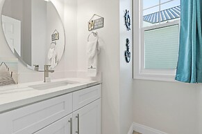 Courageous Beach House Suite D