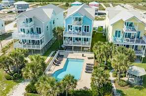 Courageous Beach House Suite D