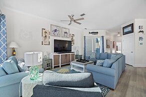 Courageous Beach House Suite D