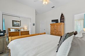 Courageous Beach House Suite D