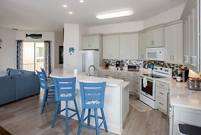 Courageous Beach House Suite D