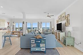 Courageous Beach House Suite D