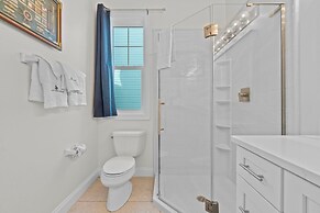 Courageous Beach House Suite D