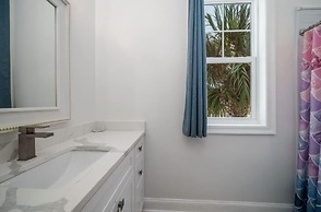 Courageous Beach House Suite D