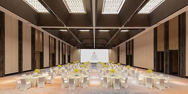 HUALUXE Resort Beihai Silver Beach by IHG
