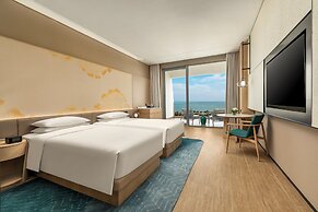 HUALUXE Resort Beihai Silver Beach by IHG