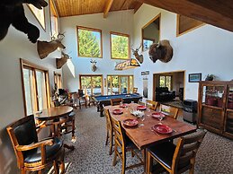 Bear Mountain Lodge