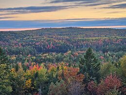 Bear Mountain Lodge