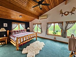 Bear Mountain Lodge