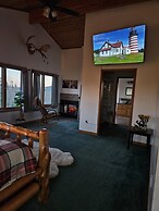 Bear Mountain Lodge