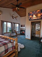 Bear Mountain Lodge
